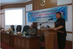 Kepala Badan Perencanaan Pembangunan Daerah (Bappeda) Kabupaten Kuningan, Drs H Maman Suparman MM pada saat sosialisasi kabupaten sehat belum lama ini.